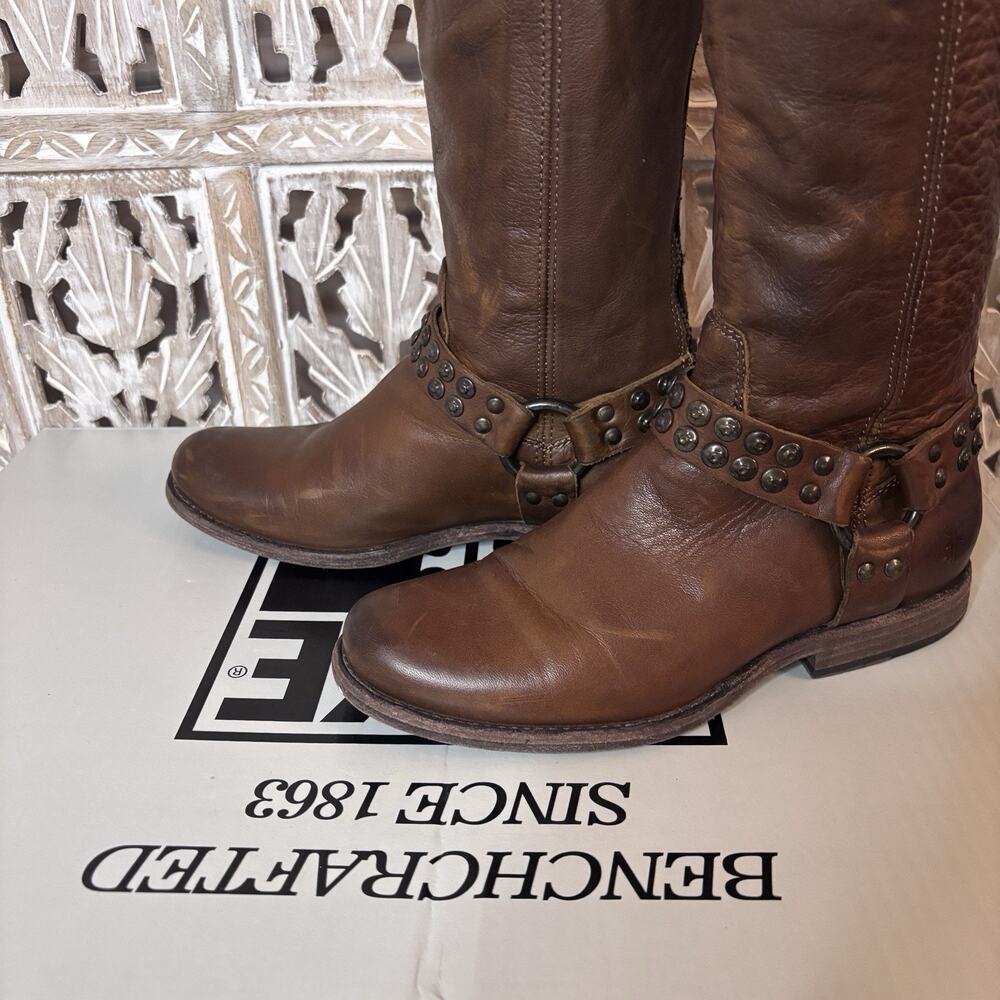 FRYE Phillip Harness Studded Tall Riding Boots Cognac Women’s Size 7 B 76506